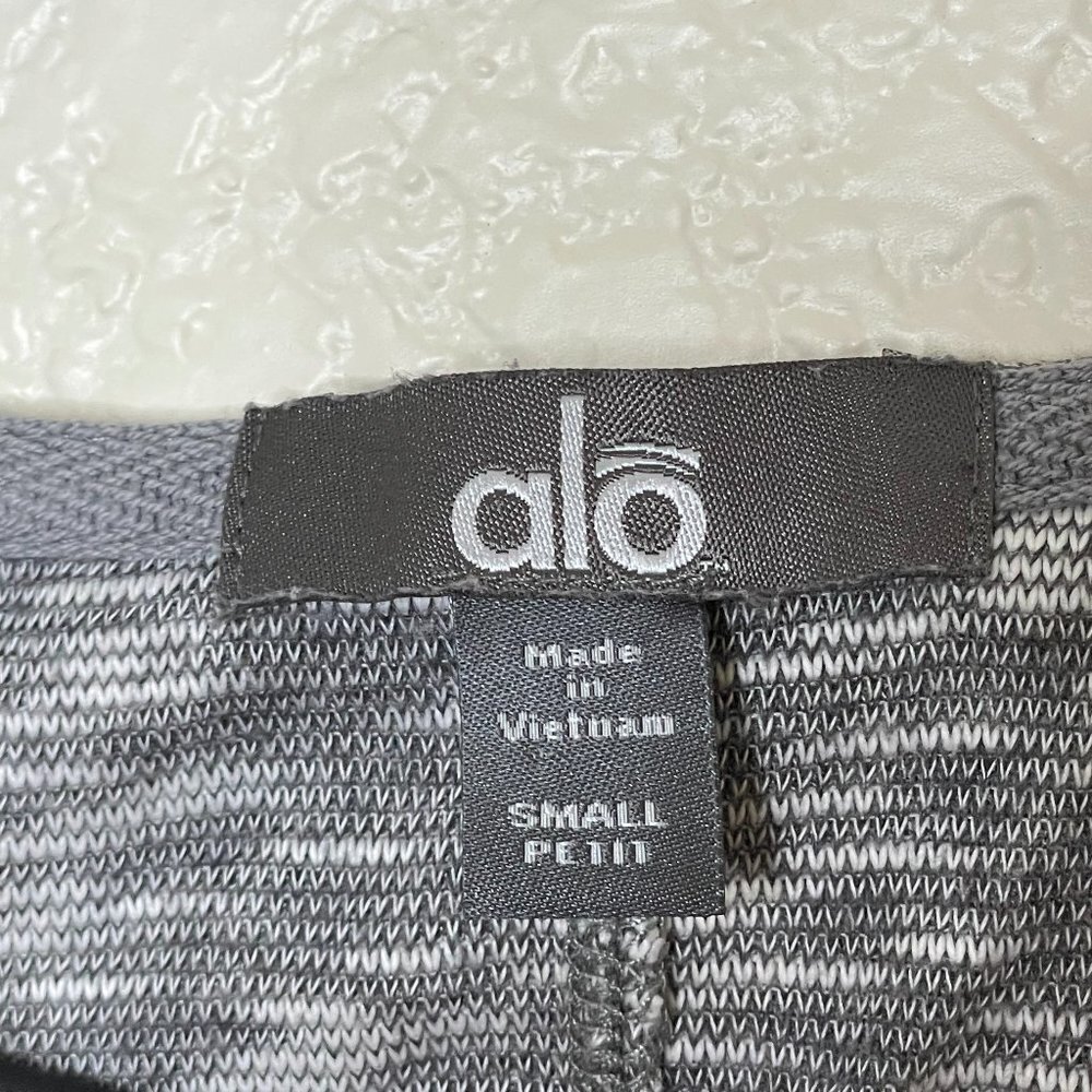 Alo Yoga Hoodie Batwing Sleeve Light Sweater Gray Space Dye S/P - Picture 3 of 4